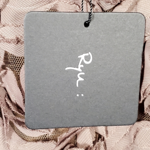 RYU NWT'S Dress - Picture 2 of 6